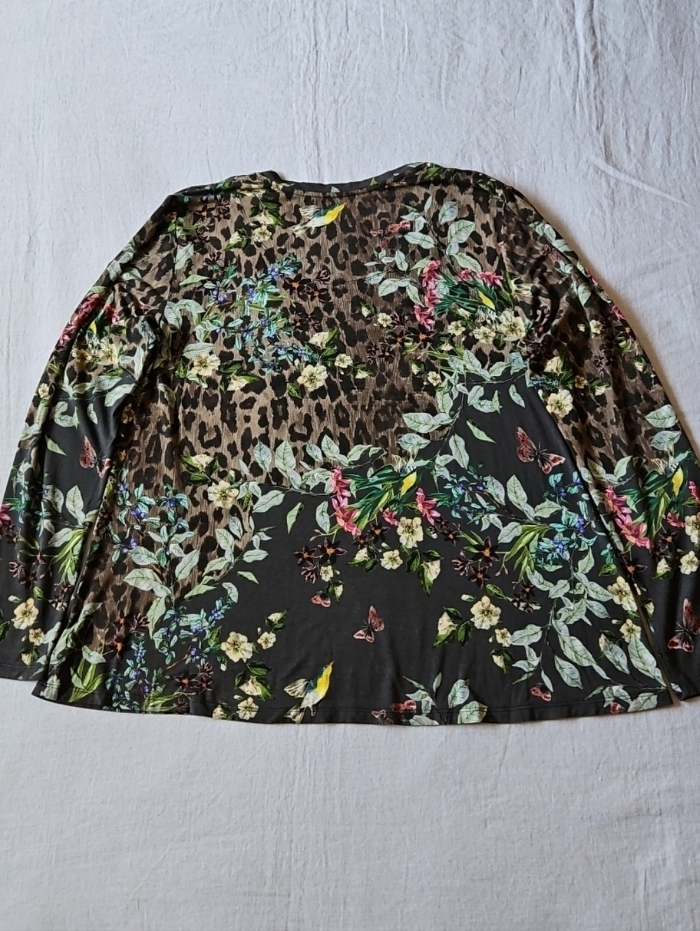 Johnny Was Ash Bird Floral & Leopard Print V-Neck Long Sleeve Top Tee Sz Medium - Picture 9 of 14
